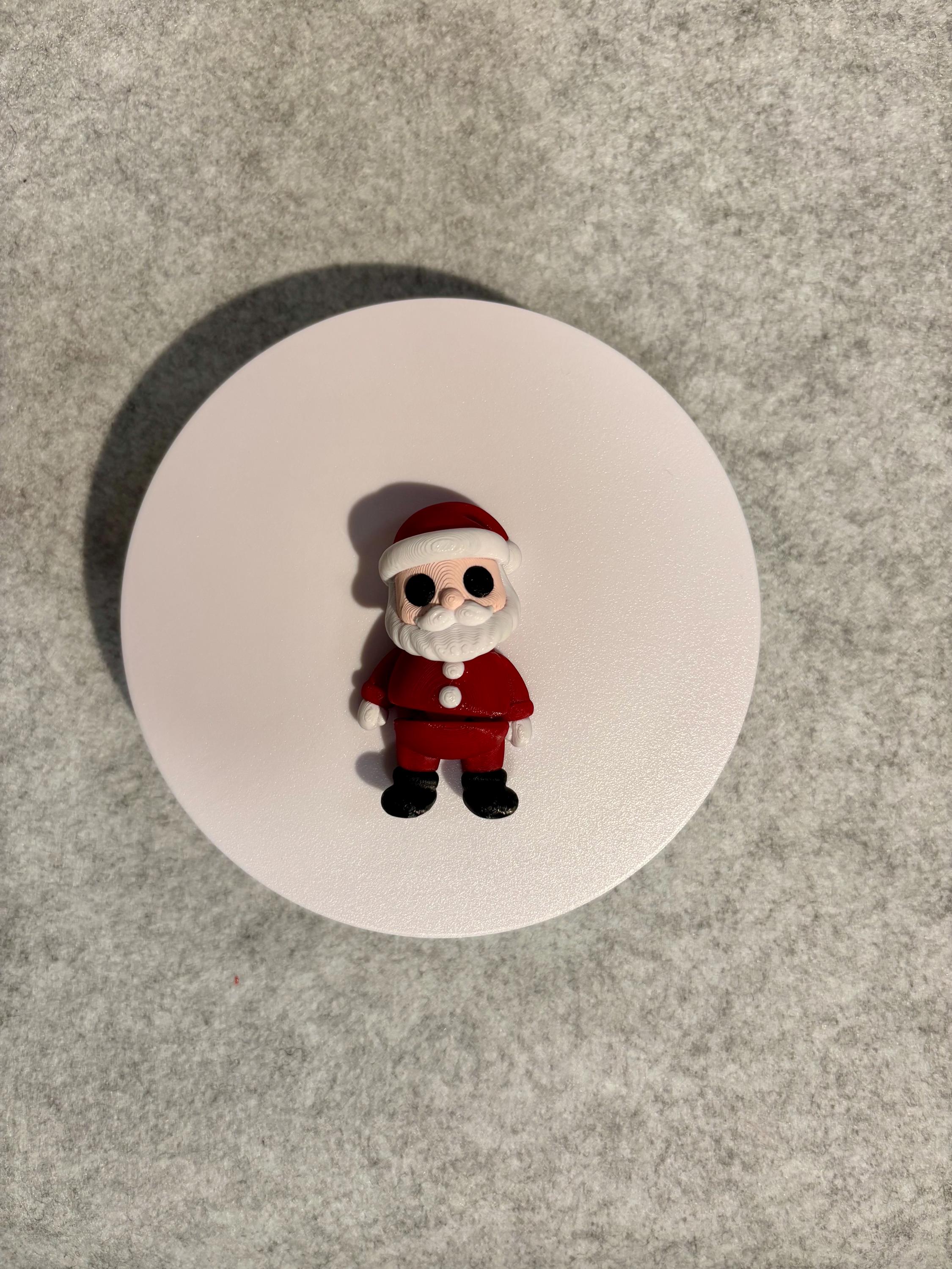 3D-printad artikulerad tomte – Juldekoration för skrivbordet
