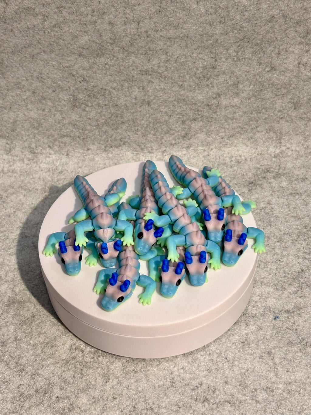 3D-printad regnbågsdrake – Artikulerad fidgetfigur i Silk PLA