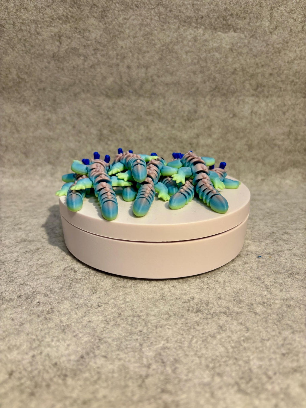 3D-printad regnbågsdrake – Artikulerad fidgetfigur i Silk PLA